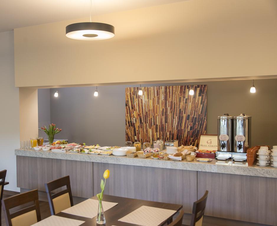 Hotel Gorzow ゴジュフ・ヴィエルコポルスキ エクステリア 写真