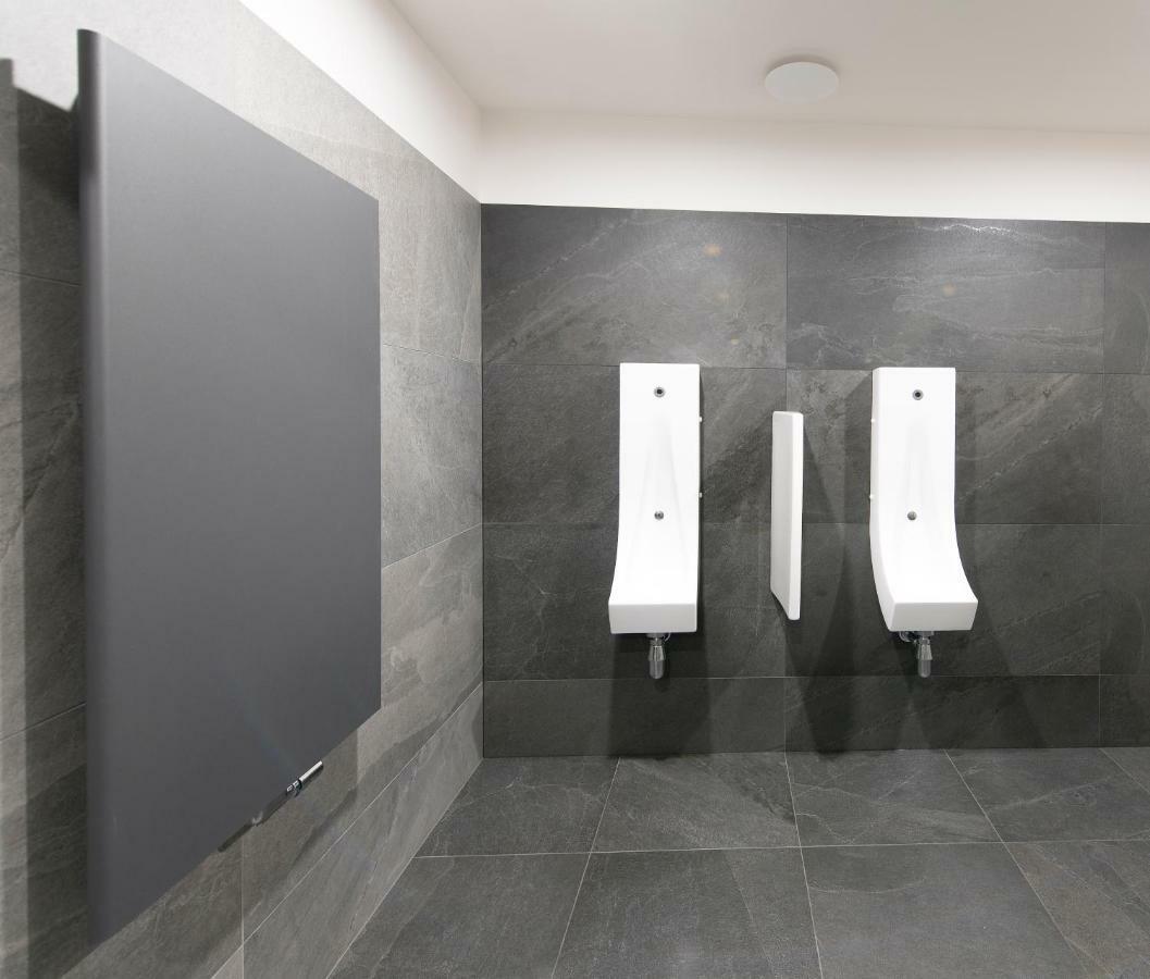 Hotel Gorzow ゴジュフ・ヴィエルコポルスキ エクステリア 写真