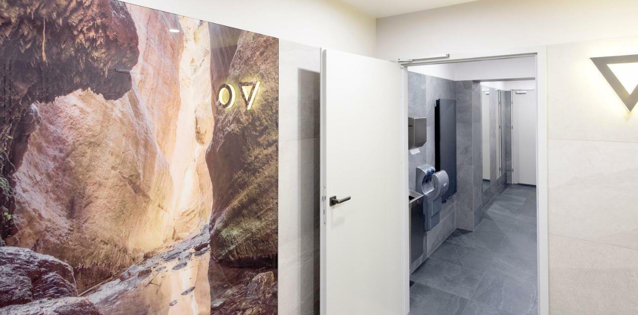 Hotel Gorzow ゴジュフ・ヴィエルコポルスキ エクステリア 写真